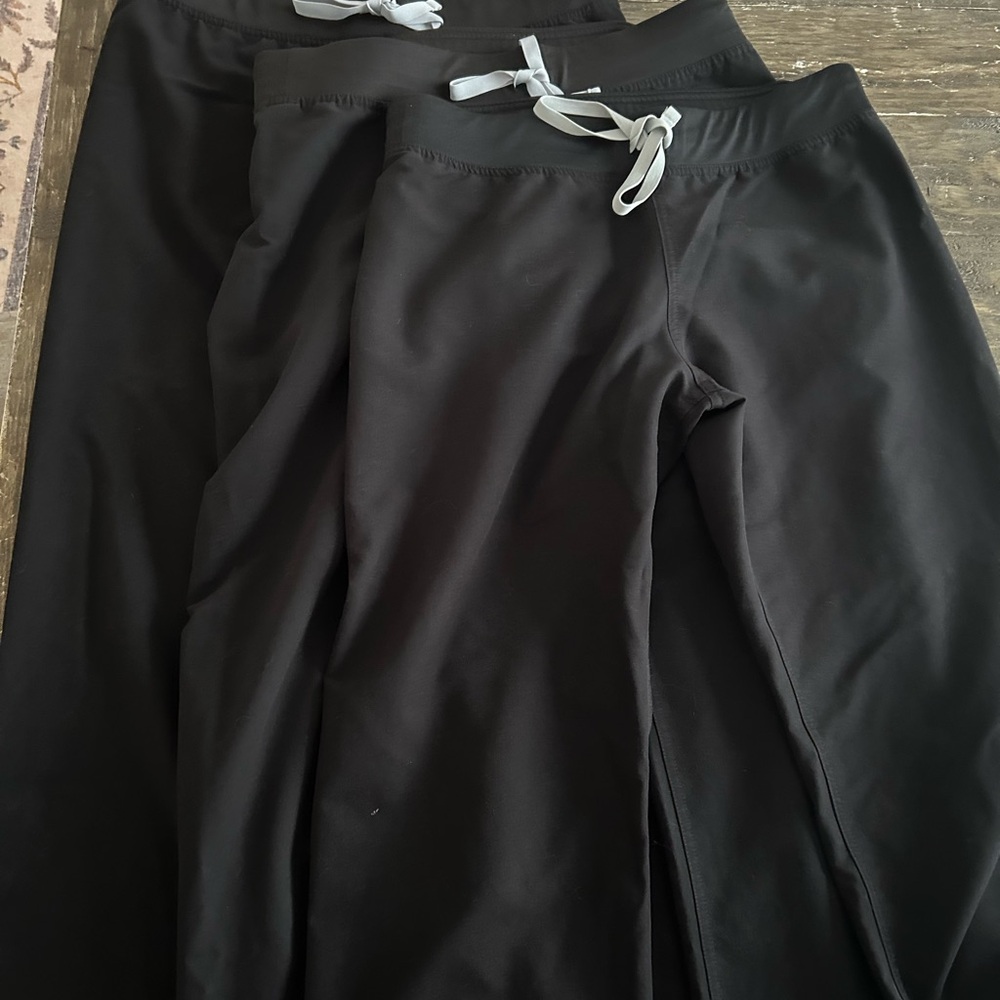 1 pair of Black Livingston figs reserved for Mcav216